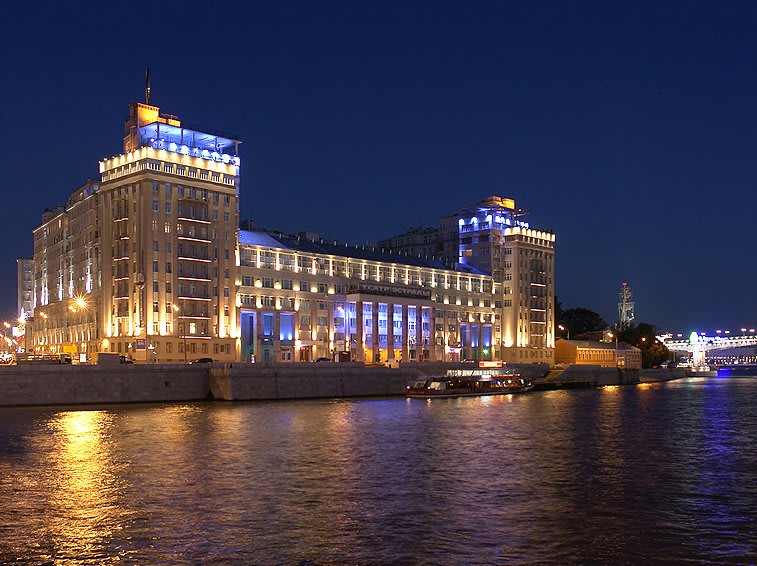 Дом на набережной (Дом Правительства)